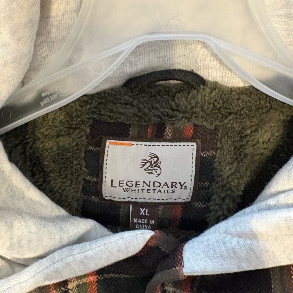 Legendary Whitetails Plaid Jacket - Picture 3 of 4